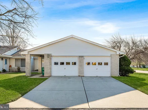 801 B Pompton Rd, Monroe Township, NJ 08831