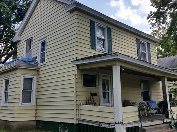 404 6th Ave, Sterling, IL 61081