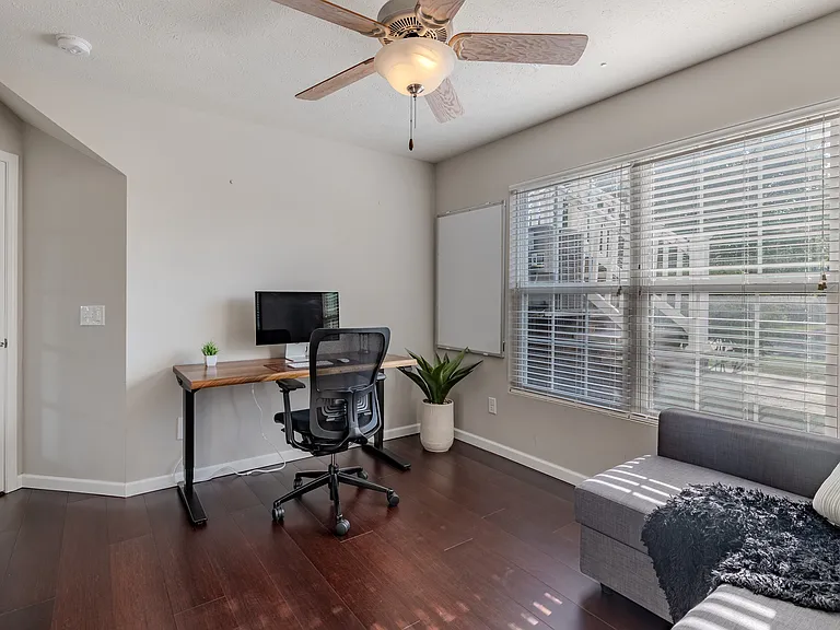 6180 N Pointe Dr — Photo 30