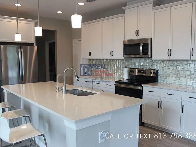 2454 Stapleford Pl — Photo 12