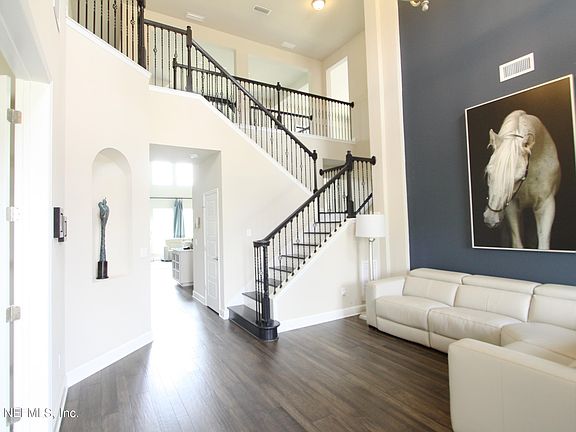 5th image of 81 Marquesa Cir