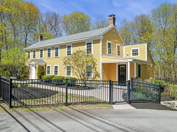 1 Chestnut St, North Reading, MA 01864