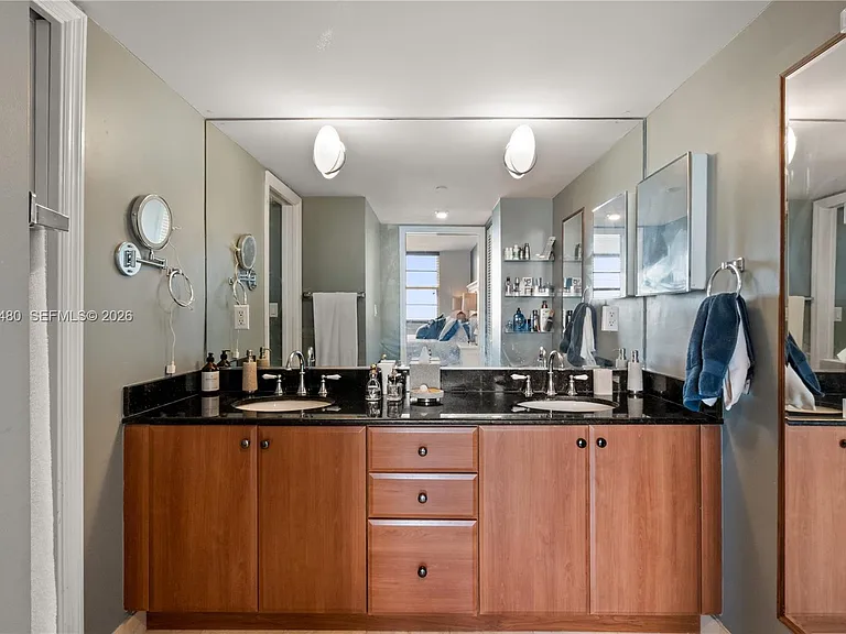 6917 Collins Ave #1609 — Photo 26