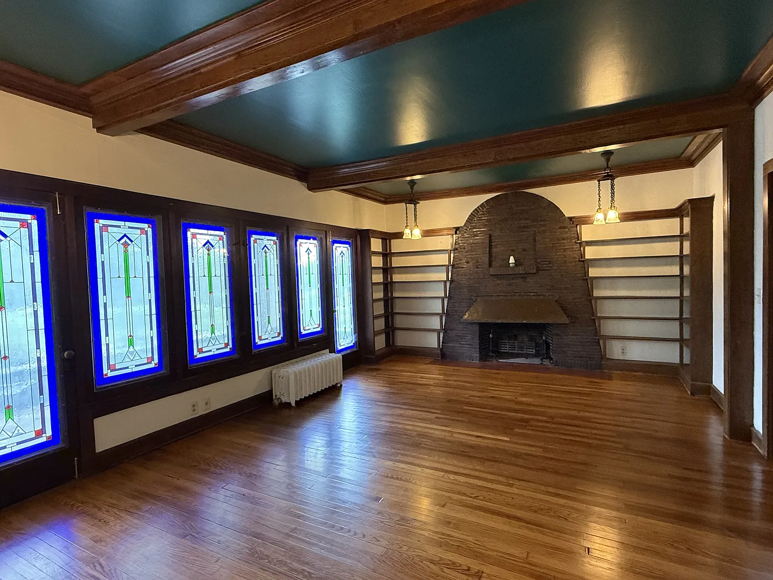 4 bed, 2006 sqft, $3,400 — Photo 4