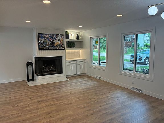 Wood burning fireplace