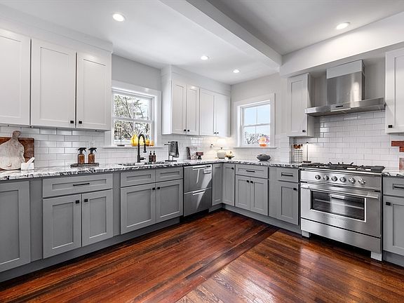 4th image of 57 Walnut St #2