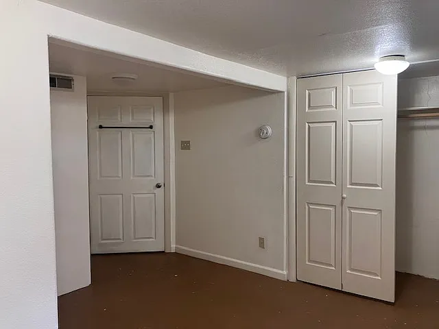1923 Thornburgh Dr — Photo 10