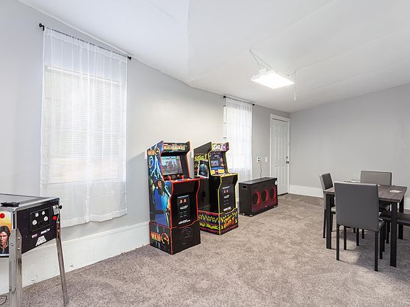5th image of 709 Patricia Ln