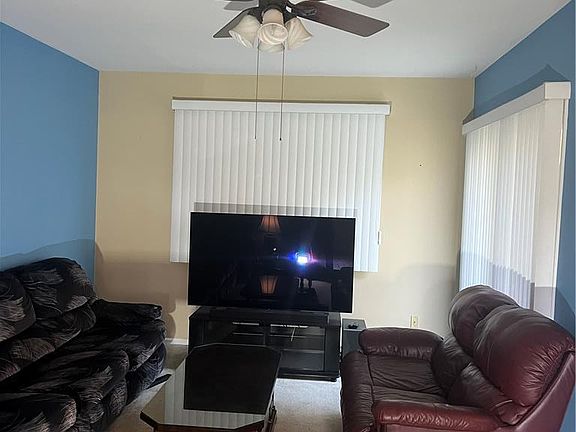 5th image of 578 Graystone Dr