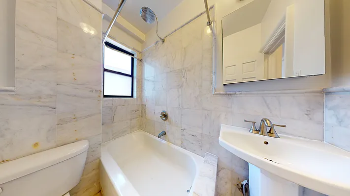 Rented by Bond New York | media 10