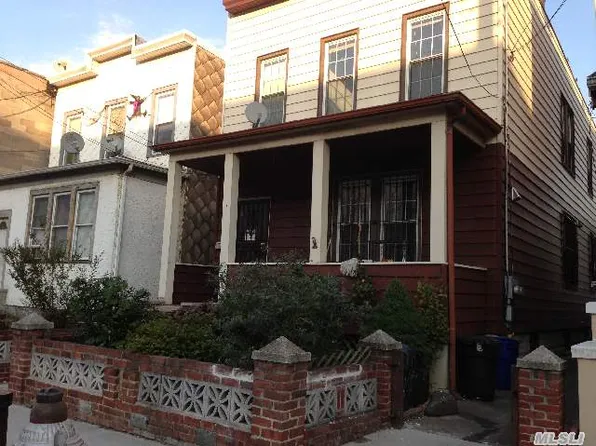 2015 129th St, Flushing, NY 11356