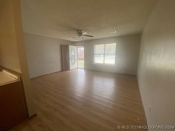 3rd image of 621 S A St