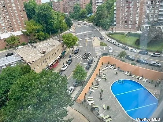 Sold by RE MAX Team | media 15