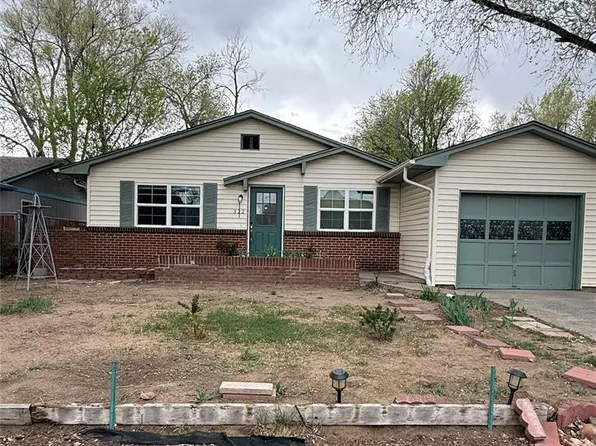 322 Iris Dr, Fountain, CO 80817
