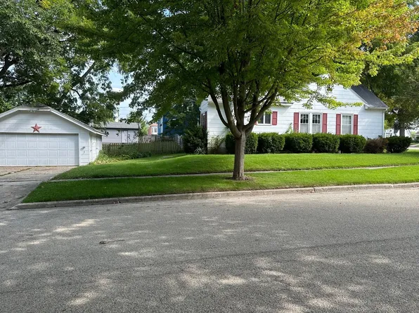 109 S Illini St, Shabbona, IL 60550