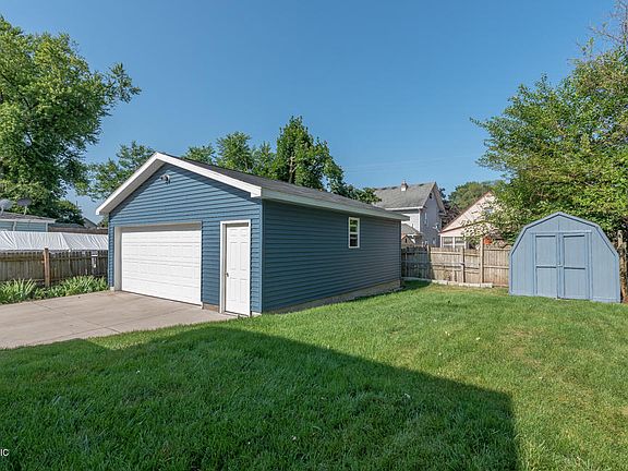 4th image of 1903 Delwood Ave SW