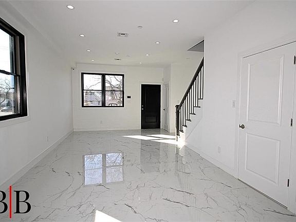 3rd image of 2177 E 72nd St