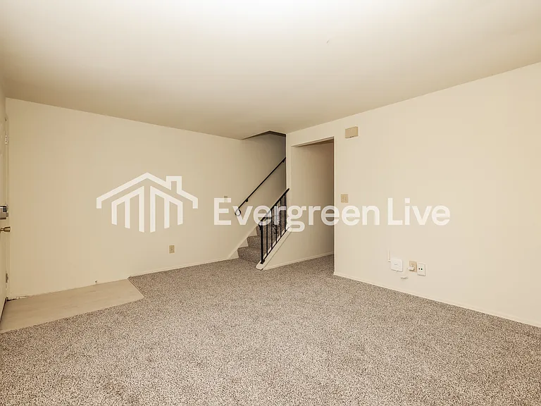 7975 Mount Hood — Photo 4