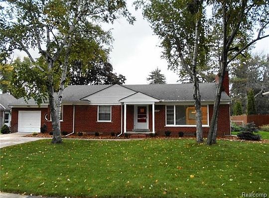 1st image of 18544 Wiltshire Blvd