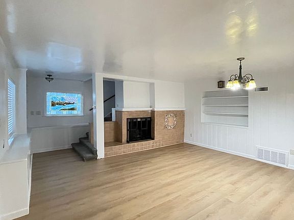 4th image of 104 Olive Ave