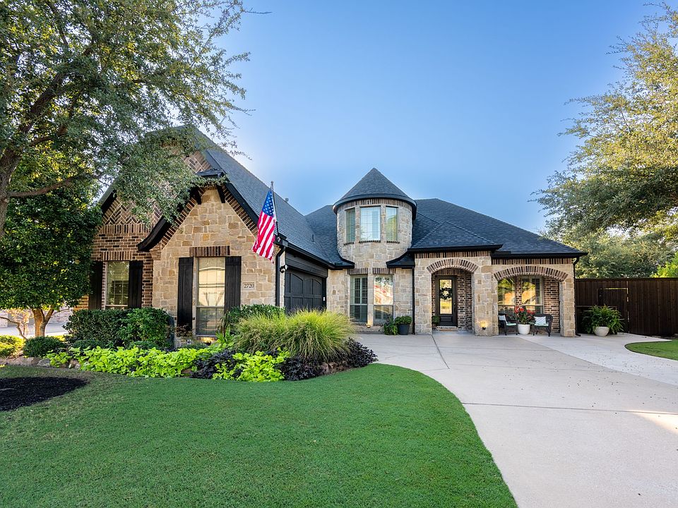 1st image of 2720 Courtland Way