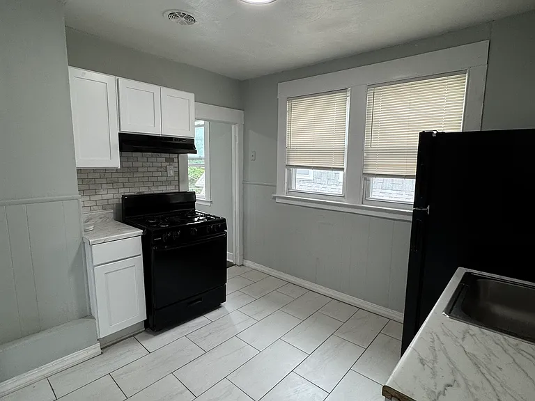 199 English St #2 — Photo 3