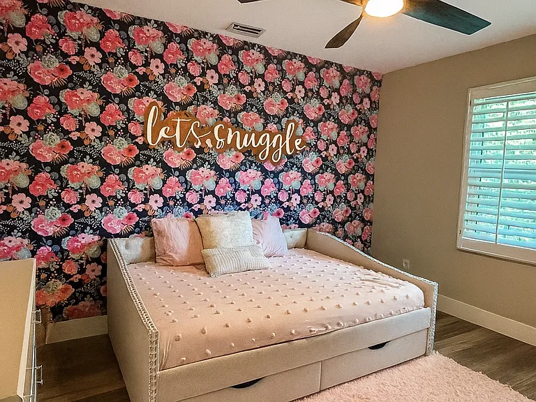 Guest bedroom 2 (Full size bed)