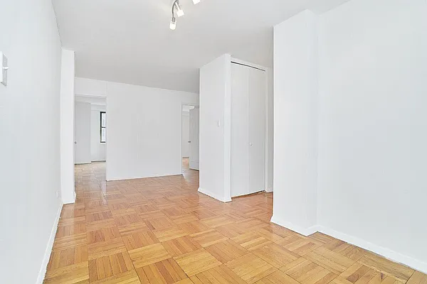 Rented by Living New York | media 1