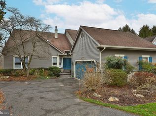 1776 Oak Hill Dr, Huntingdon Valley, PA
