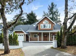 3919 Blenkinsop Rd, Saanich, BC V8P3P4