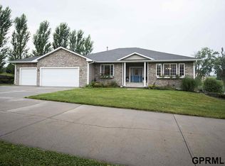 3201 Golden Eagle Cir, Blair, NE 68008