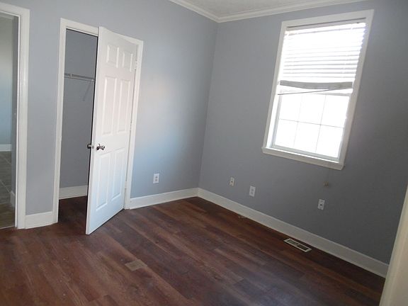 5th image of 1421-1423 Numa St #1421