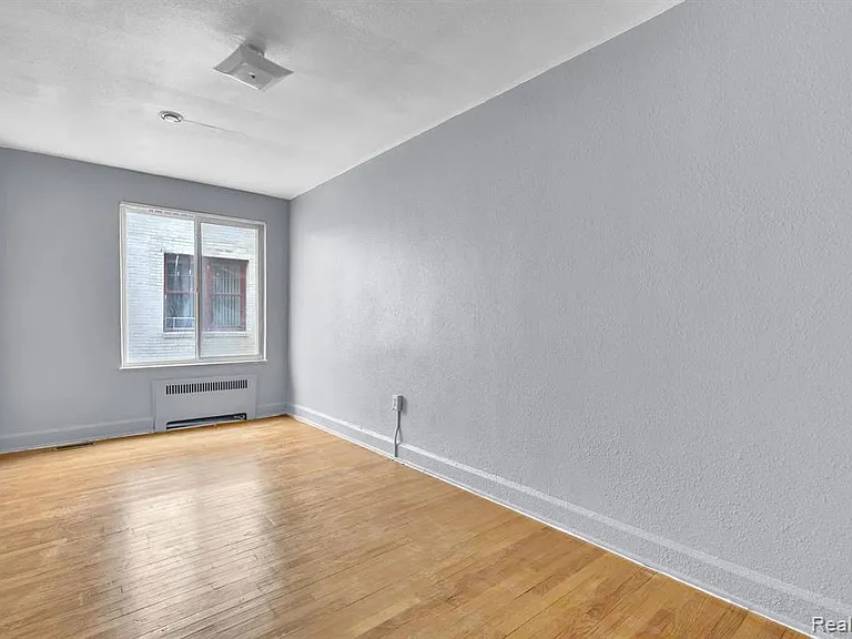 17701 Manderson Rd — Photo 25
