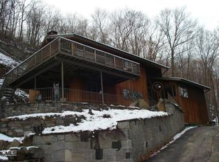 147 State Route 39 Rd, New Fairfield, CT 06812