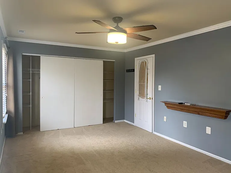 19117 Grotto Ln — Photo 15
