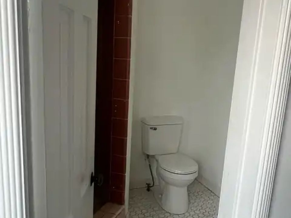 2nd bathroom in 2nd bedroom