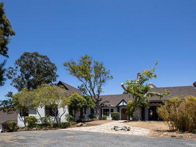 13888 Fremont Pines Ln, Los Altos Hills, CA, 94022