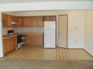 210 Park Ln APT C, Lomira, WI 53048