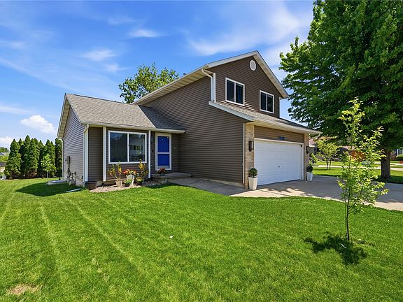 2nd image of 7418 Mallard Ct NE