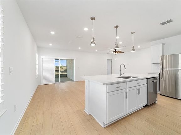 5th image of 5543 SW 85th Avenue Rd