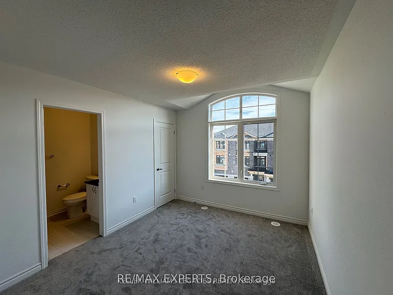 181 Keppel Cir — Photo 10