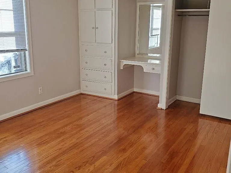 2505 Douglas Dr — Photo 14