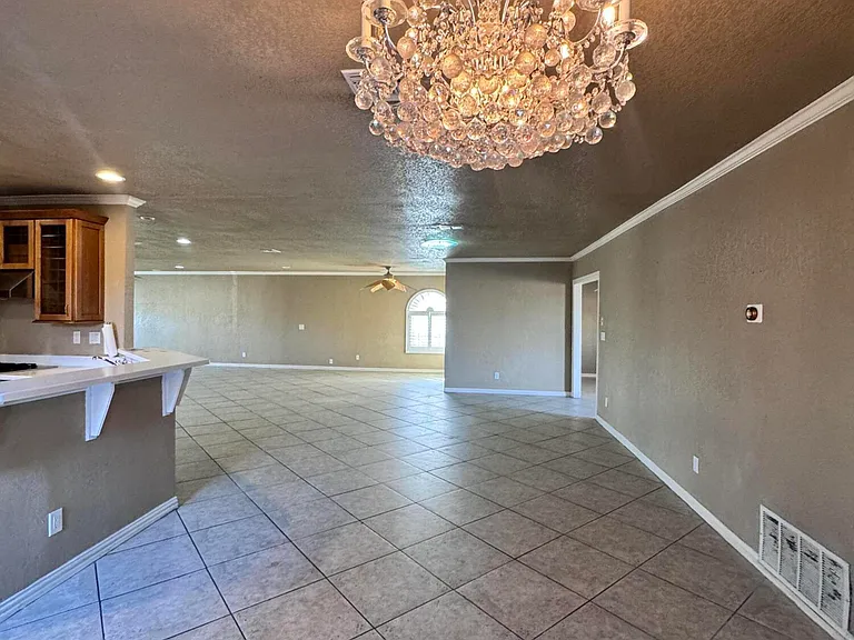 7409 Edgemere Blvd — Photo 16