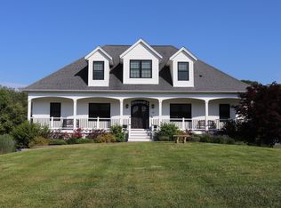 20 Meadowbrook Ln, Westport, MA 02790