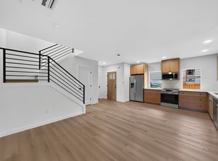 328 NE 125th St, Seattle, WA 98125
