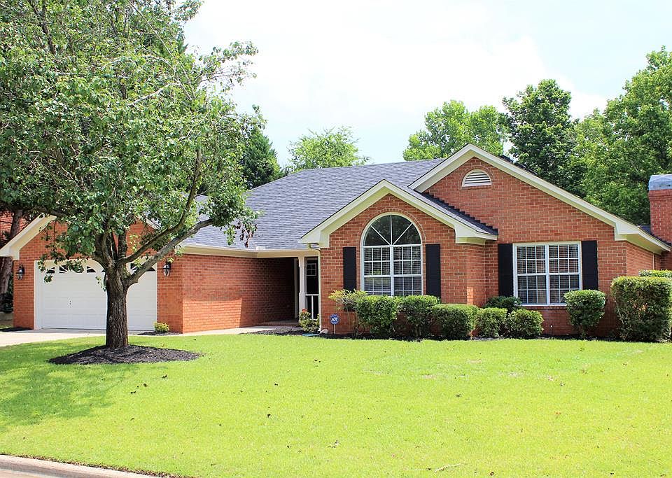 1st image of 4564 Oxford Dr