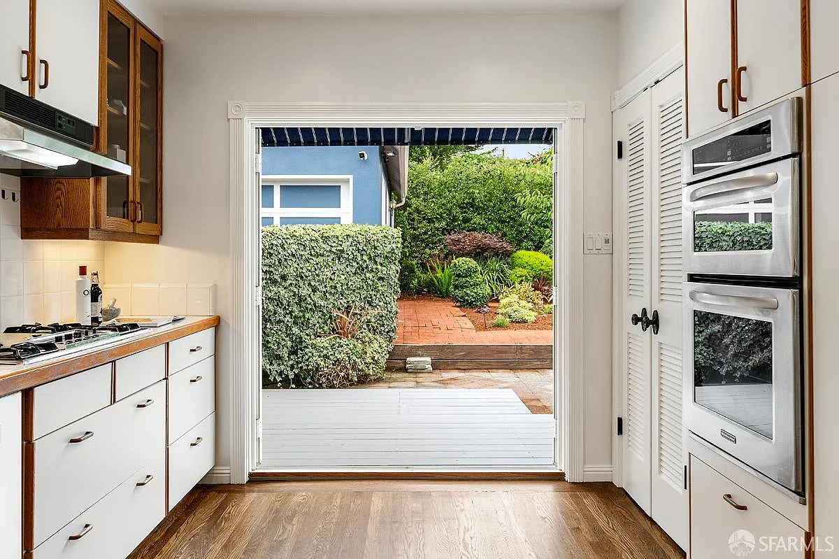 1985 8th Ave - Photo 10