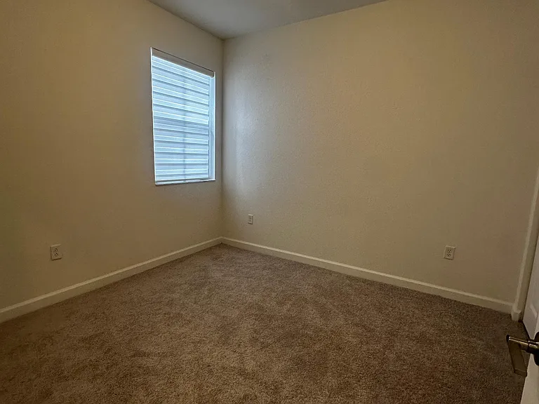 2811 SE 26th Ave — Photo 14