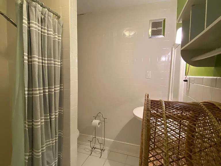 Full Bath/Shower