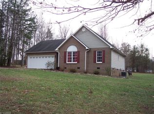 120 Parkway Ct, Mocksville, NC 27028